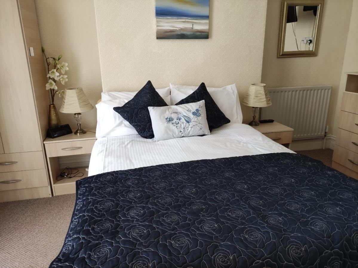 Cleve Court Hotel Paignton Oda fotoğraf