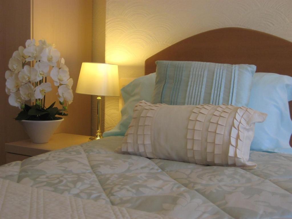 Cleve Court Hotel Paignton Oda fotoğraf